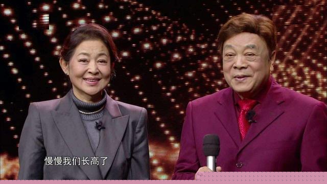 毕福剑追悼会过程，回顾与致敬，毕福剑追悼会回顾，致敬与缅怀的过程
