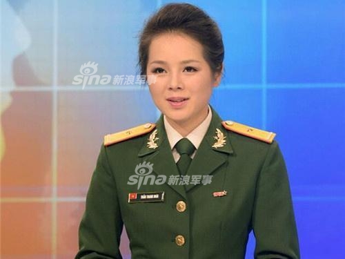 军事节目中的璀璨明珠，漂亮女主持人，军事节目中的璀璨明珠，美丽女主持人闪耀荧屏
