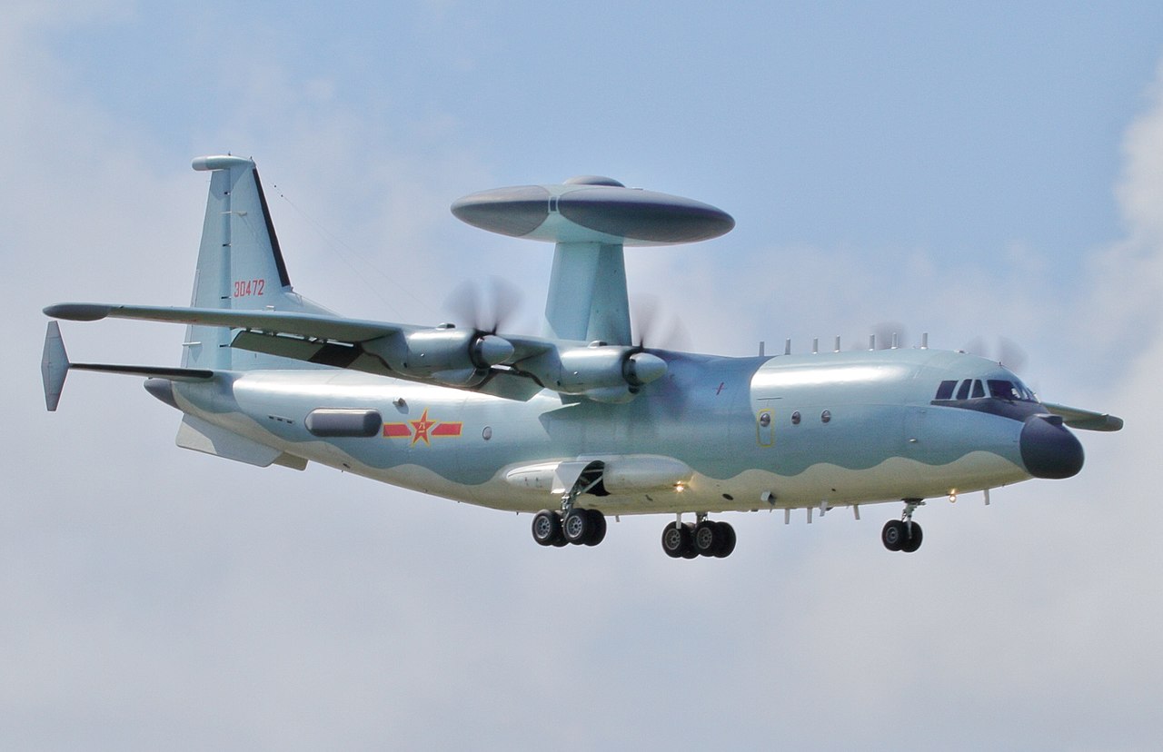 空警-600舰载预警机，新一代空中卫士的崛起，新一代空中卫士的崛起，空警-600舰载预警机揭秘